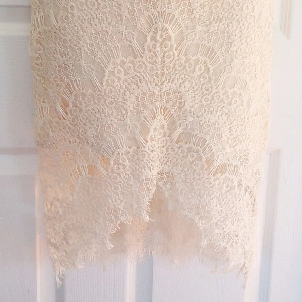 NWOT FREE PEOPLE SMALL 4/6 PEEK-A-BOO LACE DRESS
